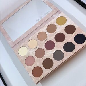 Dominique Cosmetics Cream and Gray Eyeshadow Palette